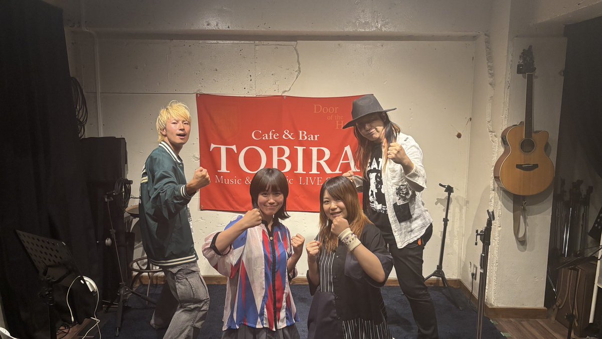 kuroyann8982's tweet photo. 【🛵THANX ALL!!!🛵】

2026年9月25日(金)
大阪 心斎橋TOBIRA

たくさんの嬉しい再会、
嬉しい新たな出会いとご縁、
たくさんの感謝に溢れた日でした。

ご来場いただきありがとうございました！
大阪でのシンガロング凄いエネルギーを
いただきました…！💪

お写真撮るタイミング遅くなってしまい
ウエダさんとお写真を撮りそびれてしまったので、また今度の楽しみに取っておきましょう…！🥲

また帰ってきたいライブハウス。
また来ますTOBIRA！