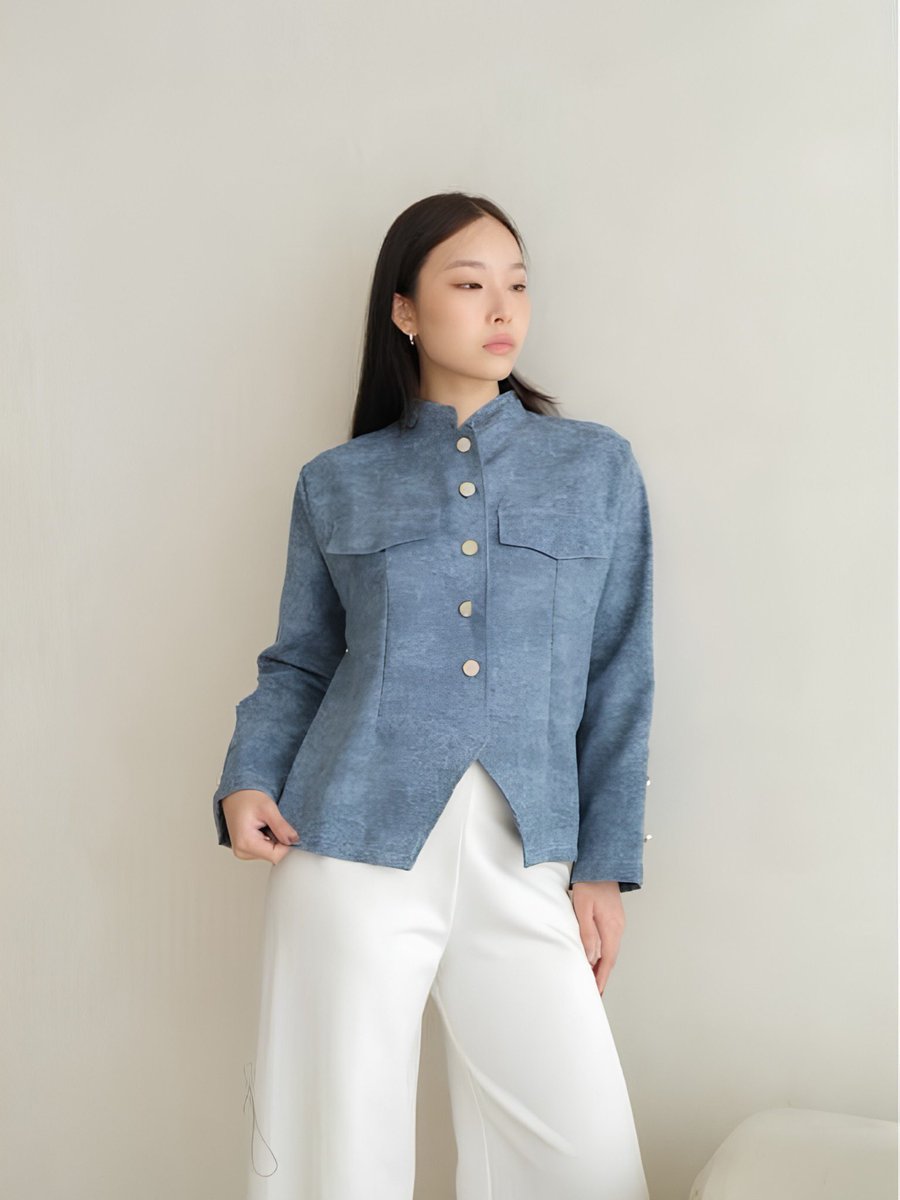 Oldschools_'s tweet photo. Atasan yg dipakai Delynn (@Delynn_JKT48): Rarenoa - Milan Top Button (Light Denim) π©΅β¨
Top button dari Rarenoa warna light denim yang simpel dan stylish! Potongannya manis banget, bikin tampilan kelihatan fresh, chic, dan cool ππ€
#Os48 #Delynnjkt48 https://t.co/bkhC0v9LMJ
