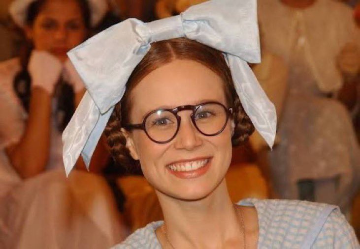 Itspedrito's tweet photo. Letícia Collin mto perspicaz nessa fantasia da festa de 100 capítulos de #QuemAmaCuida 

A personagem da Mariana Ximenes em chocolate com pimenta também teve uma virada https://t.co/K1goQURT94
