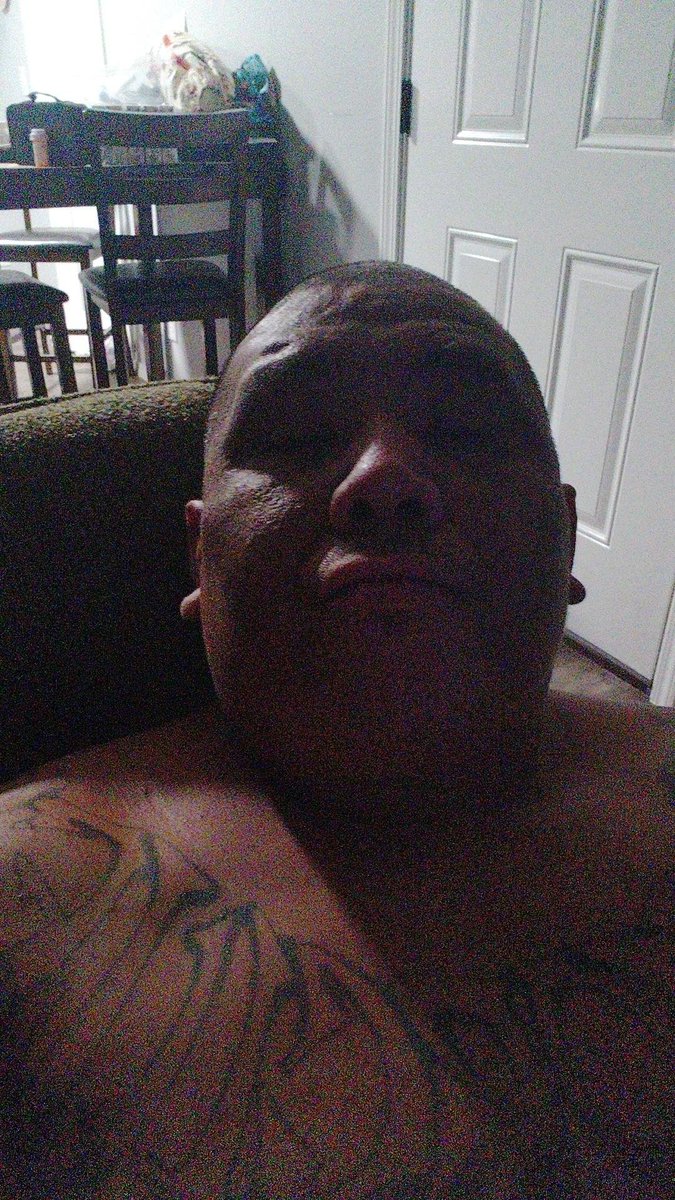 CarlosProctor1's tweet photo. Chilling...... BORED!!! https://t.co/4i2EVYcTIr