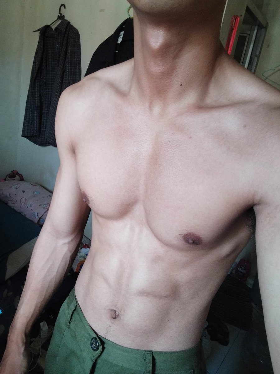 siototmungil's tweet photo. Pap habis work out https://t.co/W6ER1hQNqF