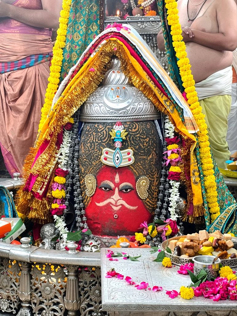 12Jyotirling's tweet photo. श्री महाकालेश्वर भस्म आरती दर्शन | 26.09.2026

Shri Mahakaleshwar Bhasma Aarti Darshan | 26.09.2026 https://t.co/uosyEEnzSY
