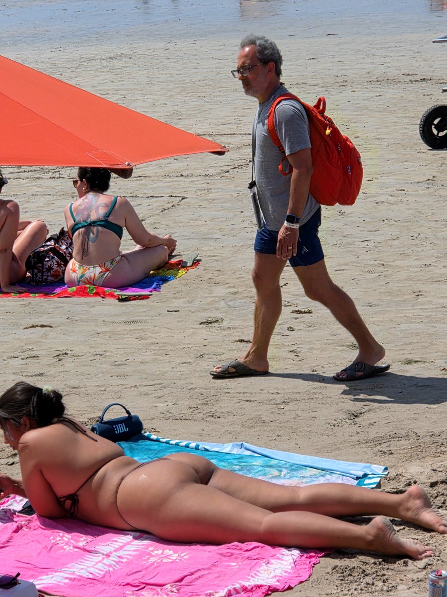 pierrecardan1's tweet photo. Recebido via DM
Corninho enviou sua namorada gostosa tomando sol na praia, reparem no tamanho dessa bunda. Será que chamou atenção na praia? 🍑🔥
#anxiouspandq #snapchat #minichat #monkeyapp #omegle #snapchat #teenageee #smno #candids #nsfw #brosis https://t.co/HBnRhR2M34
