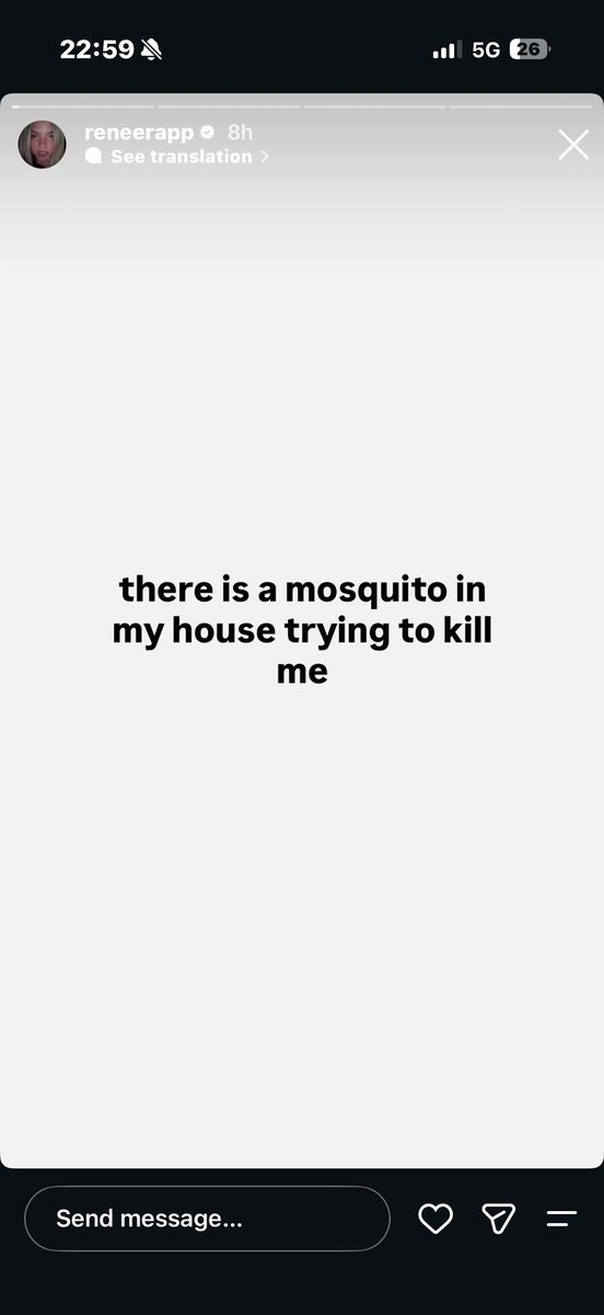 toomuchrapp's tweet photo. renee e sua batalha fortíssima contra um mosquito KKKKKK https://t.co/7ogtPObqJF