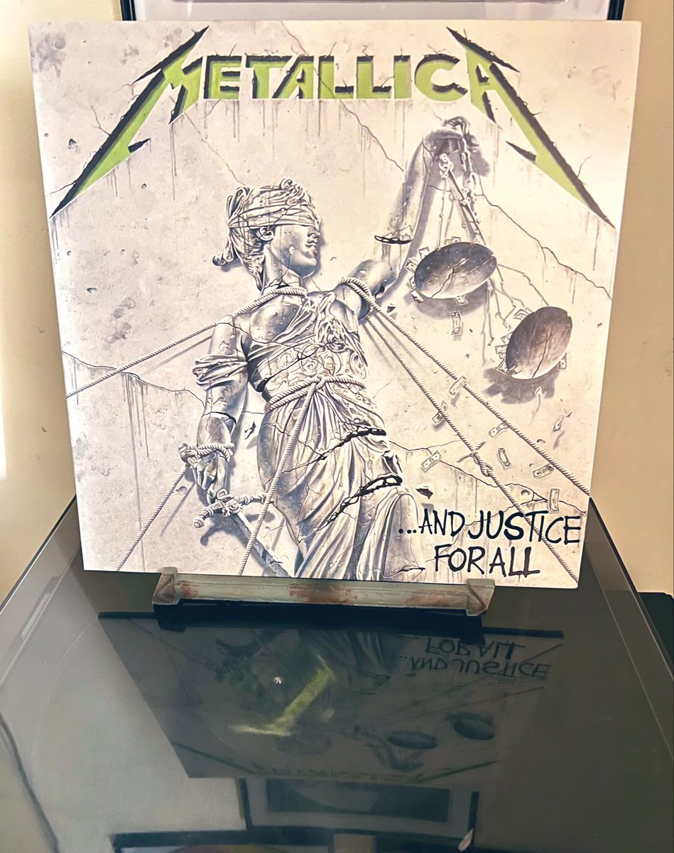RockMetalManiac's tweet photo. Say what you will, but this album kicked the door open for thrash!
🔈🎶🤘💀🤘

#NowPlaying #Metallica #AndJusticeForAll #PhysicalMusic #Vinyl https://t.co/oXFrrZoVIF