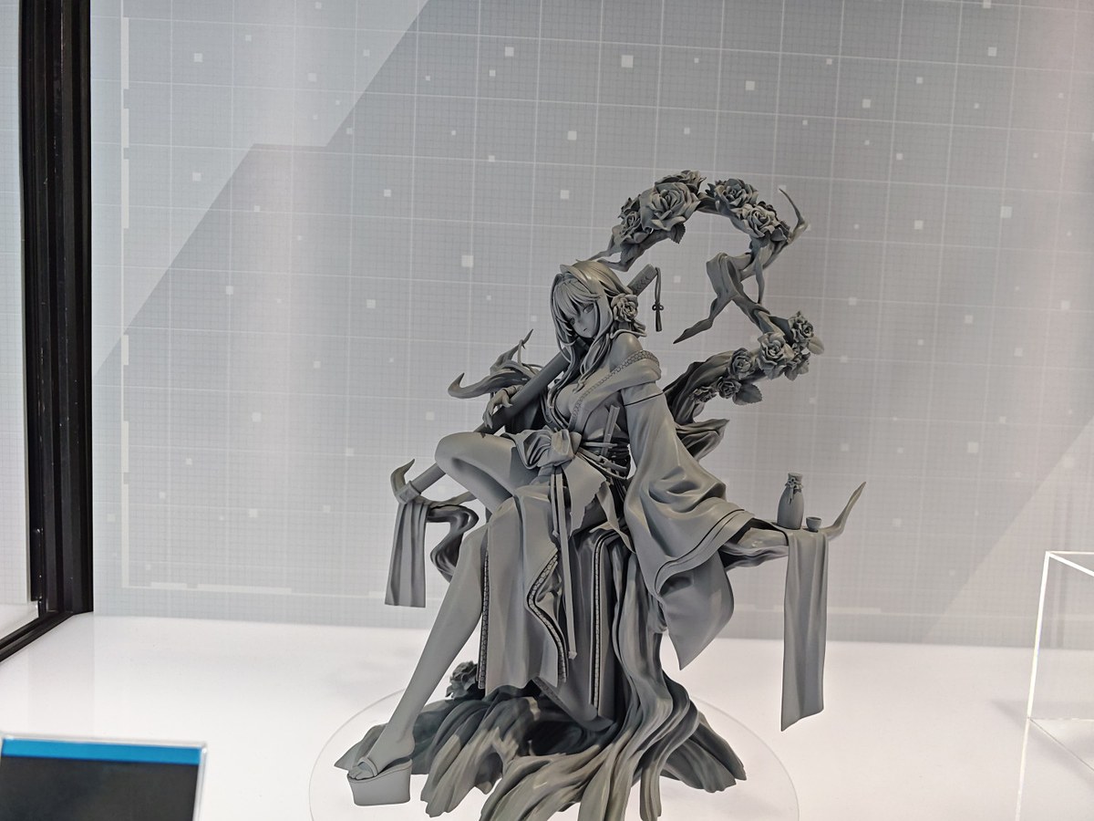 hobbywatch_jp's tweet photo. アルター、「アズレン」や「NIKKE」の新作フィギュアを多数展示！【#メガホビEXPO】　「オーバーロード」や「ヨスガノソラ」のフィギュアも確認 https://t.co/858KNhQZ7M https://t.co/jnQ47aG2KY