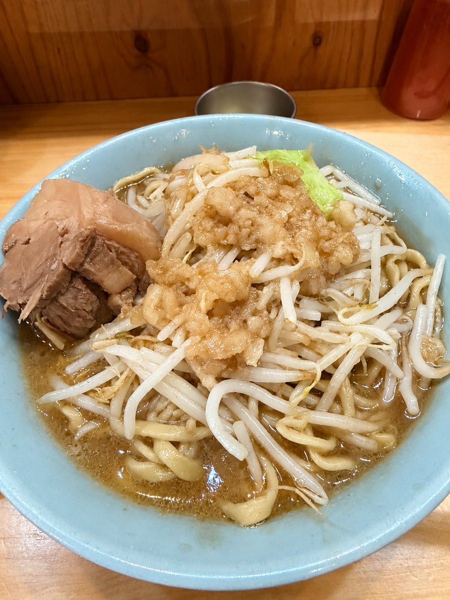 ramenteppen1's tweet photo. 昨日、一昨日お休みすいませんでした！

本日は11時30分よりお待ちしてます🍜

11時30分〜１５時
（L.O.14時45分）

昨日お休みいただいて、念願の
ラーメン高垣さん行ってきました！
美味すぎて2杯食べてしまいました、、 https://t.co/2SJium8sq7