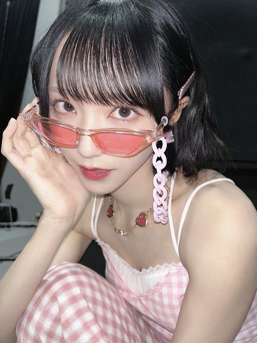 Akarishinshin's tweet photo. チャラいおさん

イケメンでも目細めて笑うとあ、いつも通りかわいいってなるから好き

#野口衣織 https://t.co/w3T7J5UFRK