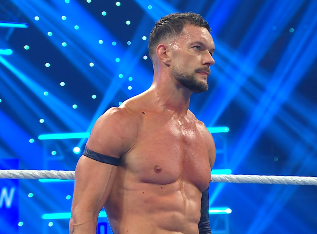grandslamfinn's tweet photo. FINN BÁLOR #SmackDown https://t.co/rbv7fAOIvM