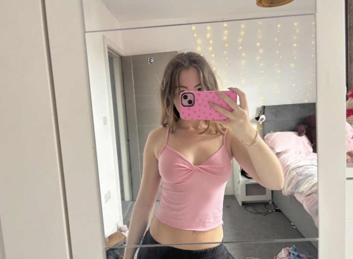 VINTED_BABES's tweet photo. Vinted
pink vest
maisiepreece

https://t.co/k16mSUzykq https://t.co/lE6RJbw9Ku