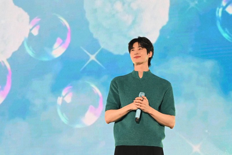 wooseokfiles's tweet photo. [PRESS] Byeon Wooseok for The Secret Library in Taipei

#TheSecretLibrary_in_Taipei
#ByeonWooSeok #변우석 #邊佑錫 https://t.co/qUmbNJyRM2