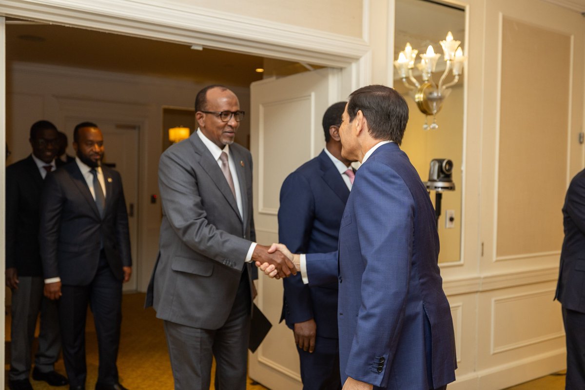 HonAdenDuale's tweet photo. Joined H.E. President @WilliamsRuto in a meeting with U.S. Secretary of State @SecRubio to review progress in the implementation of the Kenya–U.S. Government-to-Government (G-to-G) Health Cooperation Framework.

The engagement reaffirmed the strong partnership between Kenya and the United States in strengthening health systems, advancing research and expanding capacity building. 

These areas of cooperation are critical to accelerating Kenya's progress towards Universal Health Coverage (UHC), strengthening the delivery of quality healthcare and improving health outcomes for all Kenyans.