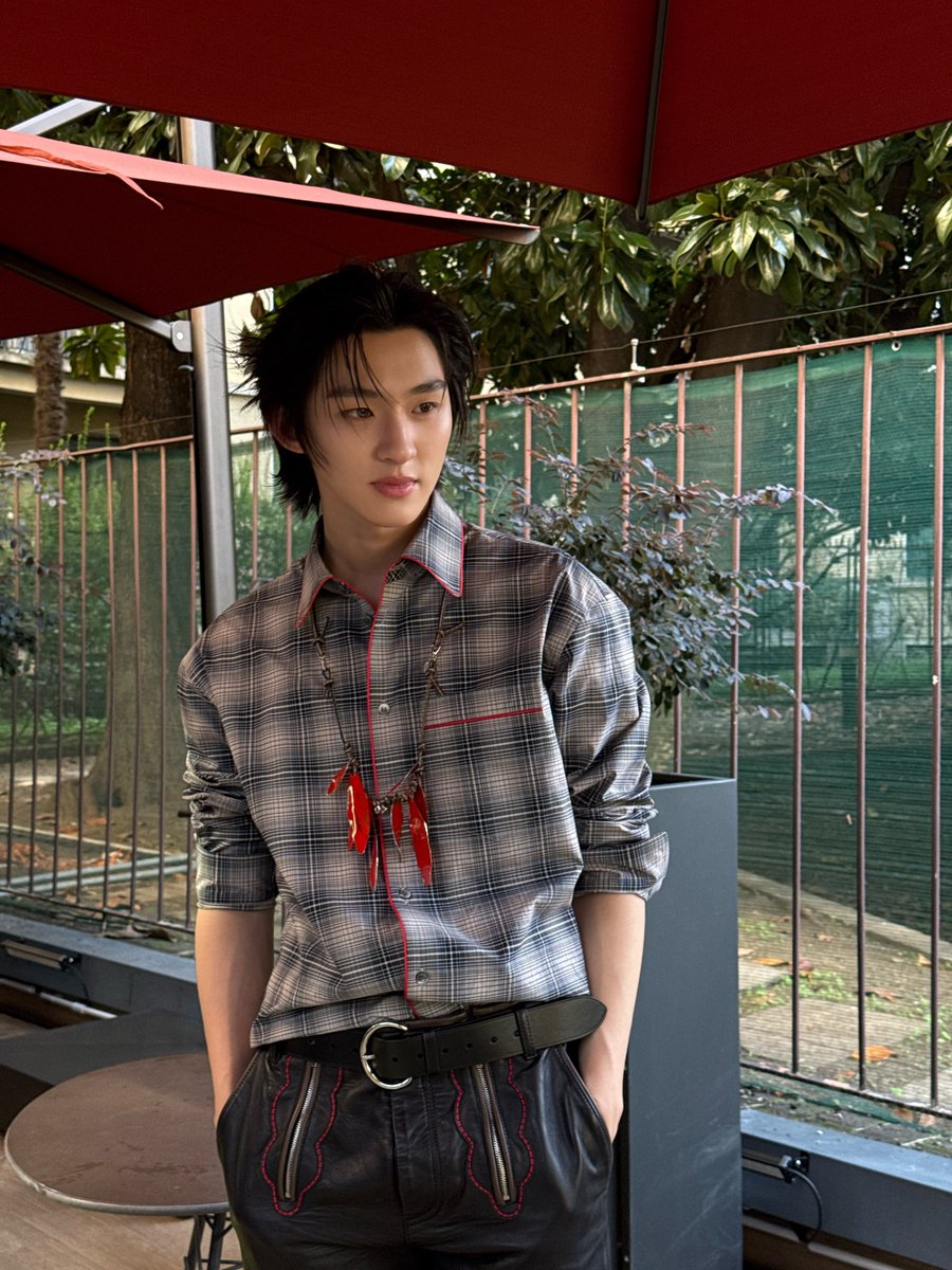 ForThomaskongTH's tweet photo. 📸 IG Reels Update (26.09.26)  
: kongjiro  

Boo 💥 

THOMAS KONG MFW SS27
#MARNIxTHOMASKONG 
ꔛ https://t.co/pM7fQgwMe0 

#kongjiro ; #thomaskong   
#Marni #MarniSS27 #MarniTH https://t.co/EUY7zIilHT