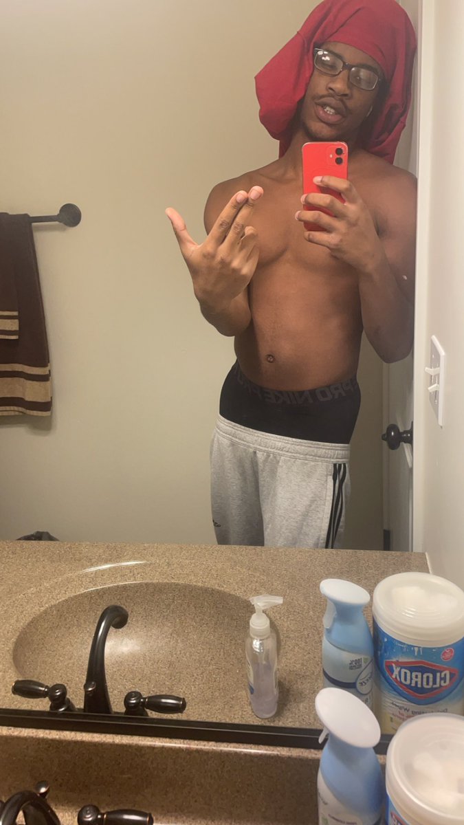 pgpooman's tweet photo. Ma Fuckin Big Brudda Real Mob Splatter 100k In His Pocket When He Step Through Dem Gates 🌋🥶 #BJBOYZ #BIGBROSHIT #BZZZ #GOLDENCHILD #BLOCKHEAD #ROADRUNNA #HARDHITTA 😶‍🌫️😤 https://t.co/Y3Um8PZjNS