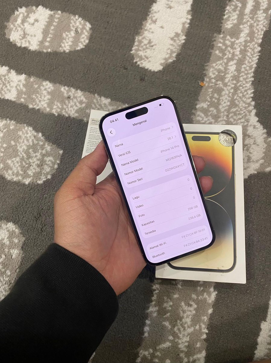 Lisaaa7d's tweet photo. up ulang 
Aku mau #WTS IPhone 14 pro gold ibox 256
BH 90%
Fullset, NO minus ya cek sepuasnya!!!!!
COD Langsung depan rumah / BISA EPX
6.2 Aja nepisss!!! 
noted: Dijual Karna Lagi Butuh uang Cepat!
Serius langsung DM aku yaww timakasiiiii🌻 #zonauang #zonajajan https://t.co/T4HDotHWhC