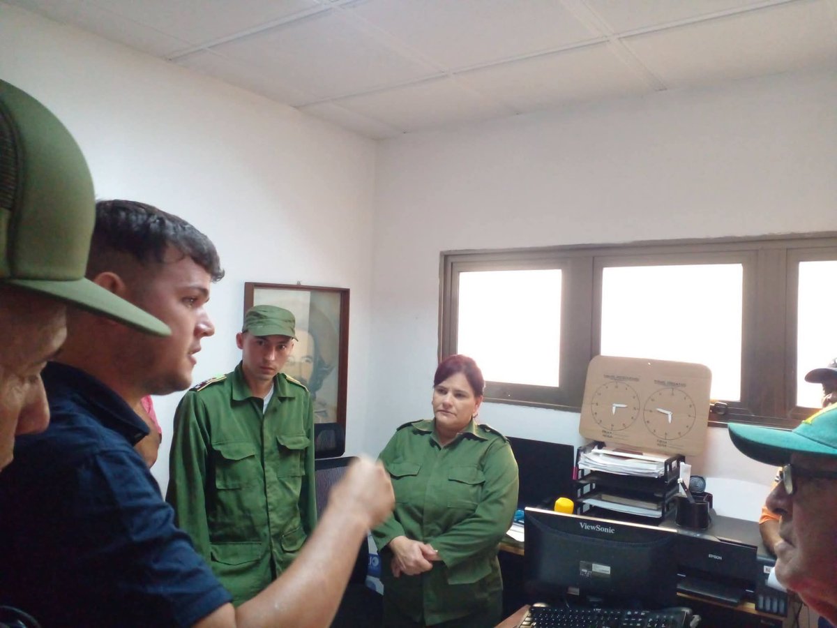 YamileRamosCord's tweet photo. En #Viñales participamos en las actividades por el día nacional de la defensa en un ejercicio defensivo territorial.  #LaPatriaSeDefiende #PinardelRío https://t.co/1oIRo1h5tv