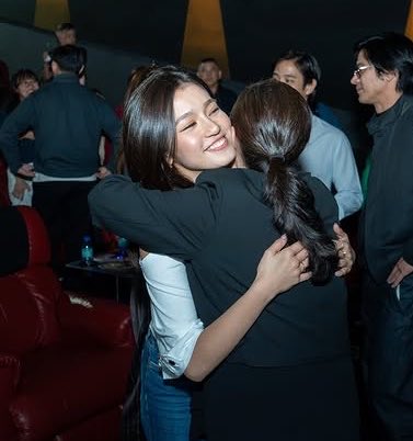 doughnbil's tweet photo. so much love and support 😍 #BelleMariano https://t.co/2BwZoMH15n