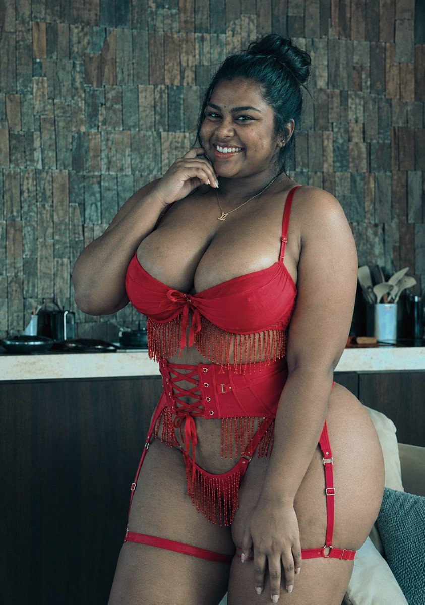 Shaals22_'s tweet photo. Too naughty to pretend I’m innocent.🫦❤️
#seductive #trendingréels #TrendyVibes #Lingerie #fypviralシ #fyp #fypシ゚viral #model https://t.co/VNwaHBA2xD
