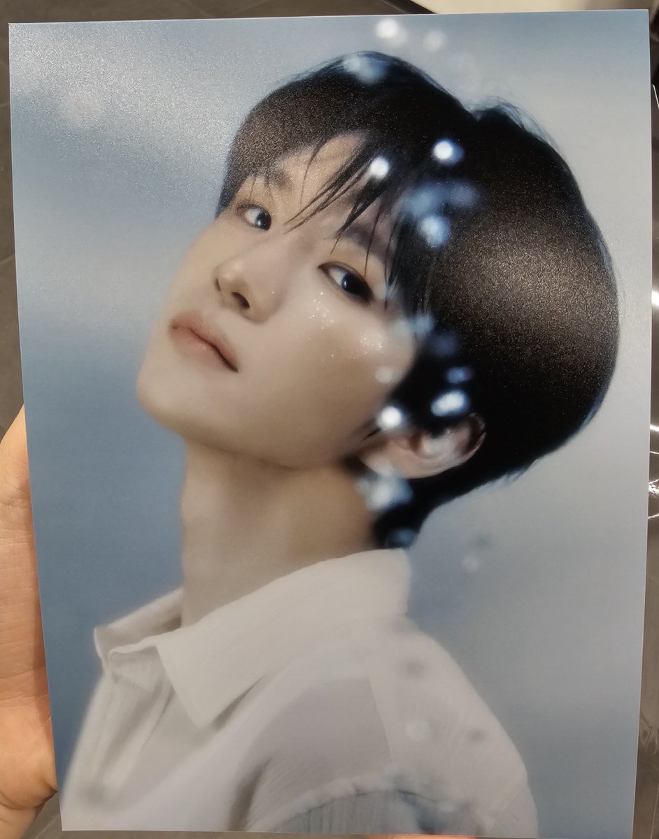 rrnfl_eod's tweet photo. 엔시티 전시회 dimension 팝업 미공개 인화사진 2주차 https://t.co/lKODhzpQ3d