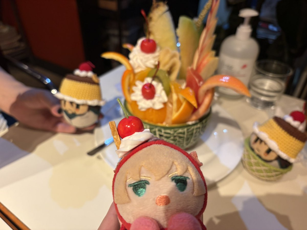 101_rei's tweet photo. プリンアラモード✨！！！気合い入れにきました！！！🍮🍈 https://t.co/2q9P8UrqAA