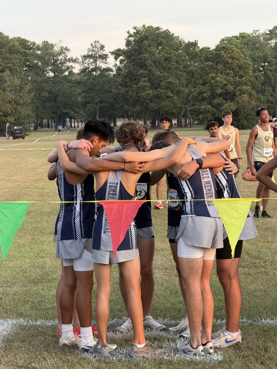 XcTMHS's tweet photo. Meet Recap:

Our teams performed really well today at the Aldine invitational. Both of our girls team sweeped 🧹 🥇 with a first place finish &amp; our boys team ran well and strong today. Great job wildcats! https://t.co/wuEspxskoq