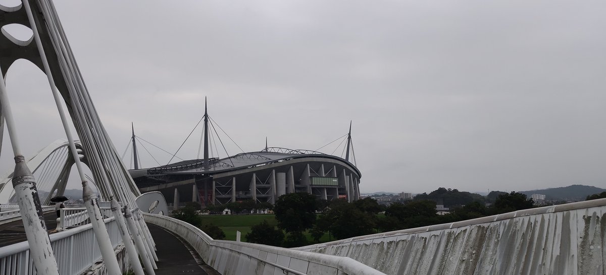 hide7kazu111973's tweet photo. 11:10現在、豊スタの気温は22℃。半袖だと寒いです。
またまた雨です。ご来場の方は風邪をひかないようにお気をつけください。
本日は
15:00中国vsタイ
19:30日本vs北朝鮮　の2試合。 
N9N10ゲートは閉鎖。
ご入場はその他のゲートからです。
お待ちしてます！

#愛知名古屋2026
#ONEASIACREW https://t.co/P75egTxl2J