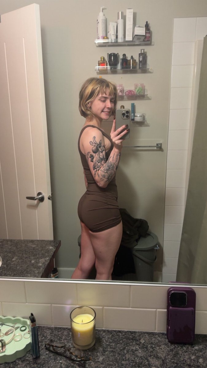 drowsysdungeon's tweet photo. Just finished glutes #fitness #legs https://t.co/DZd1OWXVnZ