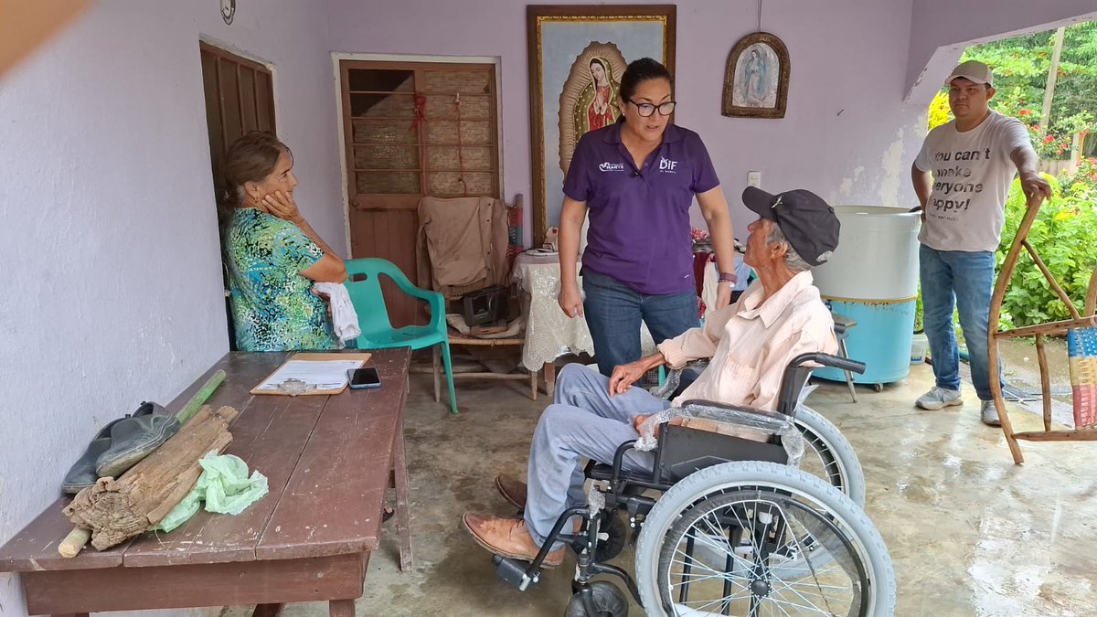 TvAstronoticias's tweet photo. Atiende Patty con asistencia social a familias mantenses
https://t.co/lYII7igZX4

#Tamaulipas #ElMante #Gonzalez #Tampico #CdVictoria #Altamira #CiudadMadero #Reynosa #Matamoros #Xicotencatl #RioBravo #ValleHermoso #NuevoLaredo #Dallas #SanAntonio #NuevoLeon #Aldama https://t.co/41WRUc2m4V