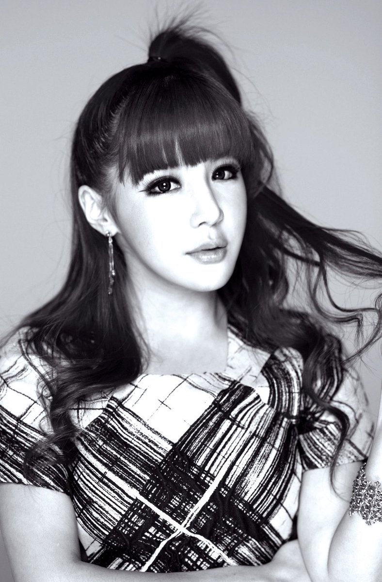 royalparkbom's tweet photo. Park Bom for YG Family 15th anniversary, 2011 https://t.co/2eUfb1D87f