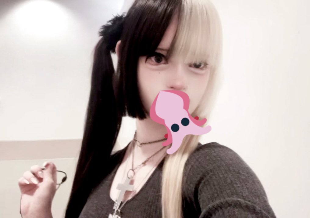sickgirlsescape's tweet photo. Oh I never posted these…squid! 🦑 #地雷系 #自撮り界隈 https://t.co/QTX1FqMYLK