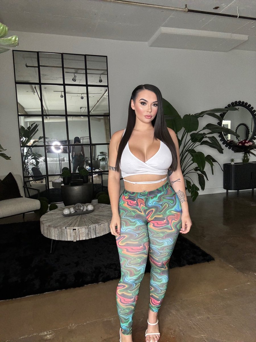 Kaylasfu tweet picture