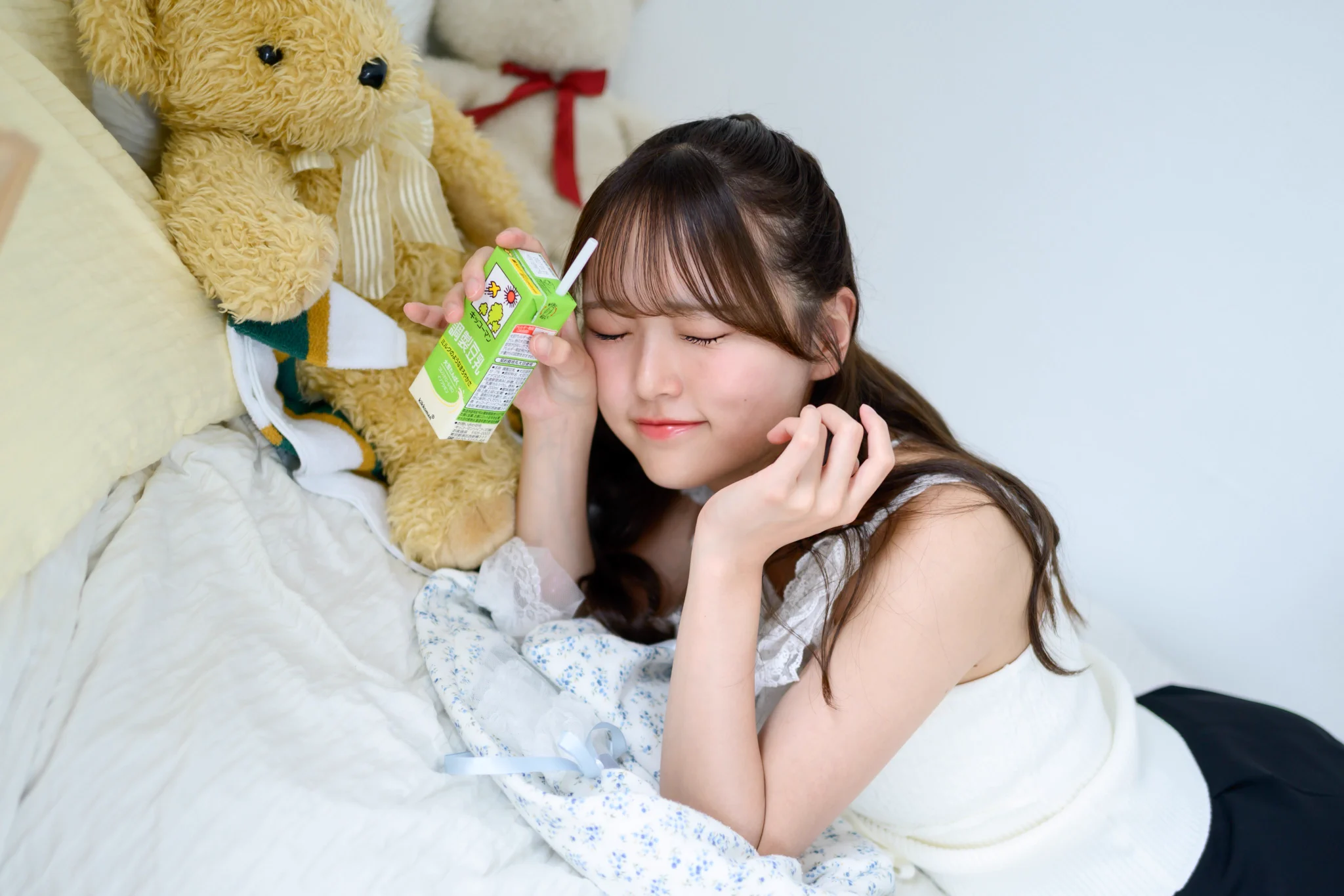 切り抜き 女性ポートレート かずき63238 on X: 