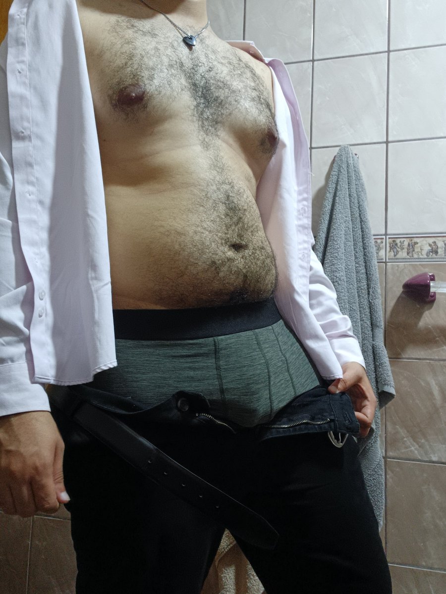 ChubbyMatesCR's tweet photo. Regresando del trabajo me espera mi amorcito, y si, tambien les doy una desnudo

#Chubby #FurryCouple #furryㅤㅤ #Dick #ChubbyMen #ThickBoys #FurryBoys #BearLove #Cub https://t.co/TDyVlAK7De
