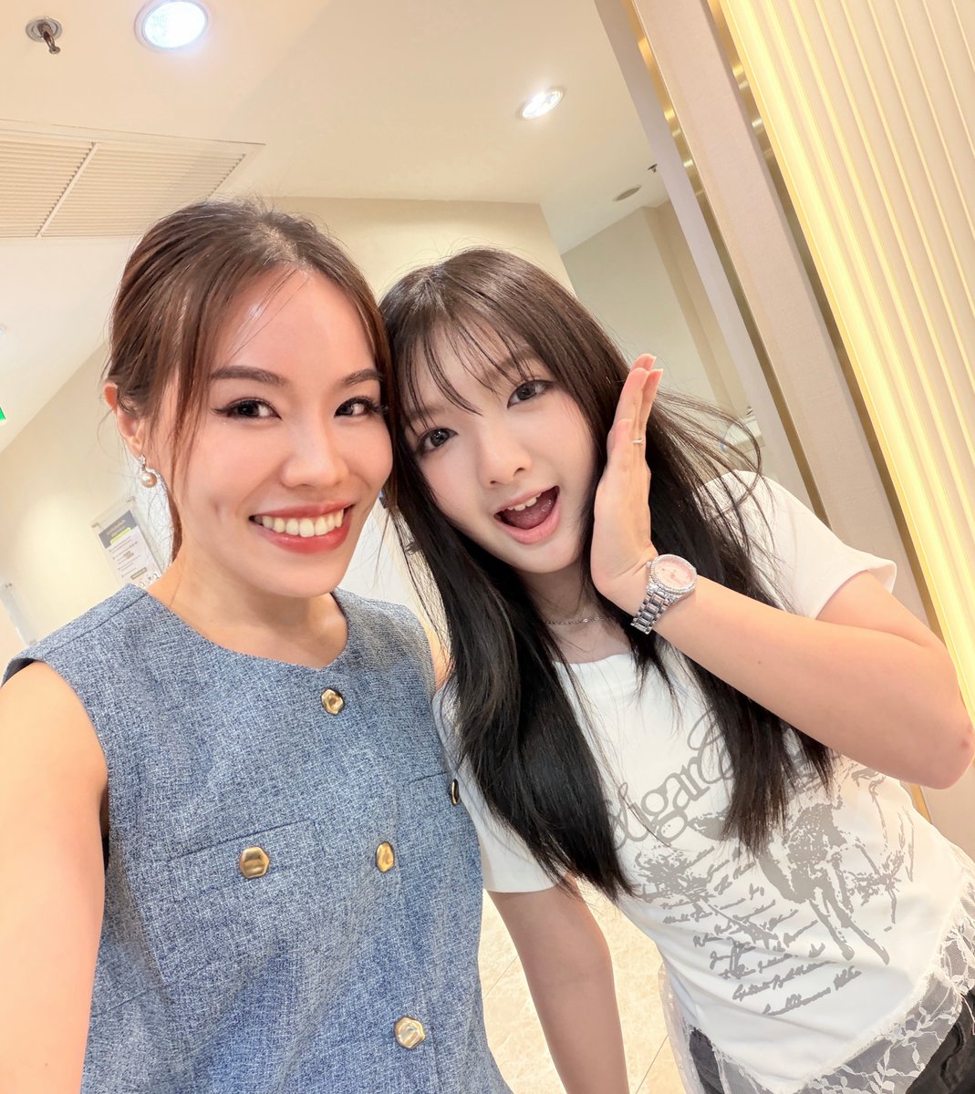 PabloWerbeqe's tweet photo. ดูแลผิวกันมาตั้งแต่สาวน้อยผมสั้น จนวันนี้น้องอินเตอร์โตเป็นสาว ผมยาวสวยแล้วนะคะ เวลาผ่านไปเร็วจริงๆ #น้องอินเตอร์ #ดูแลผิว #รักษาสิว #รีวิวบิวตี้ https://t.co/OUpgntvxt5
