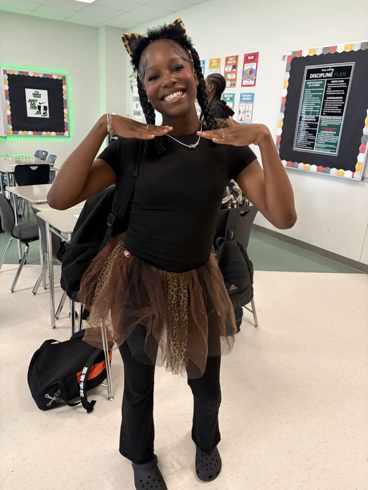 IowaColonyHS's tweet photo. 🦁🌿 SAFARI DAY at ICHS! Our Pioneers are ready to go WILD as we take on the Angleton Wildcats! 🐾🏈 Let’s bring the jungle vibes, show our Pioneer pride, and CAGE THE WILDCATS! 🔒🐾 #Trailblazed #ICHS https://t.co/B5uIaELfve