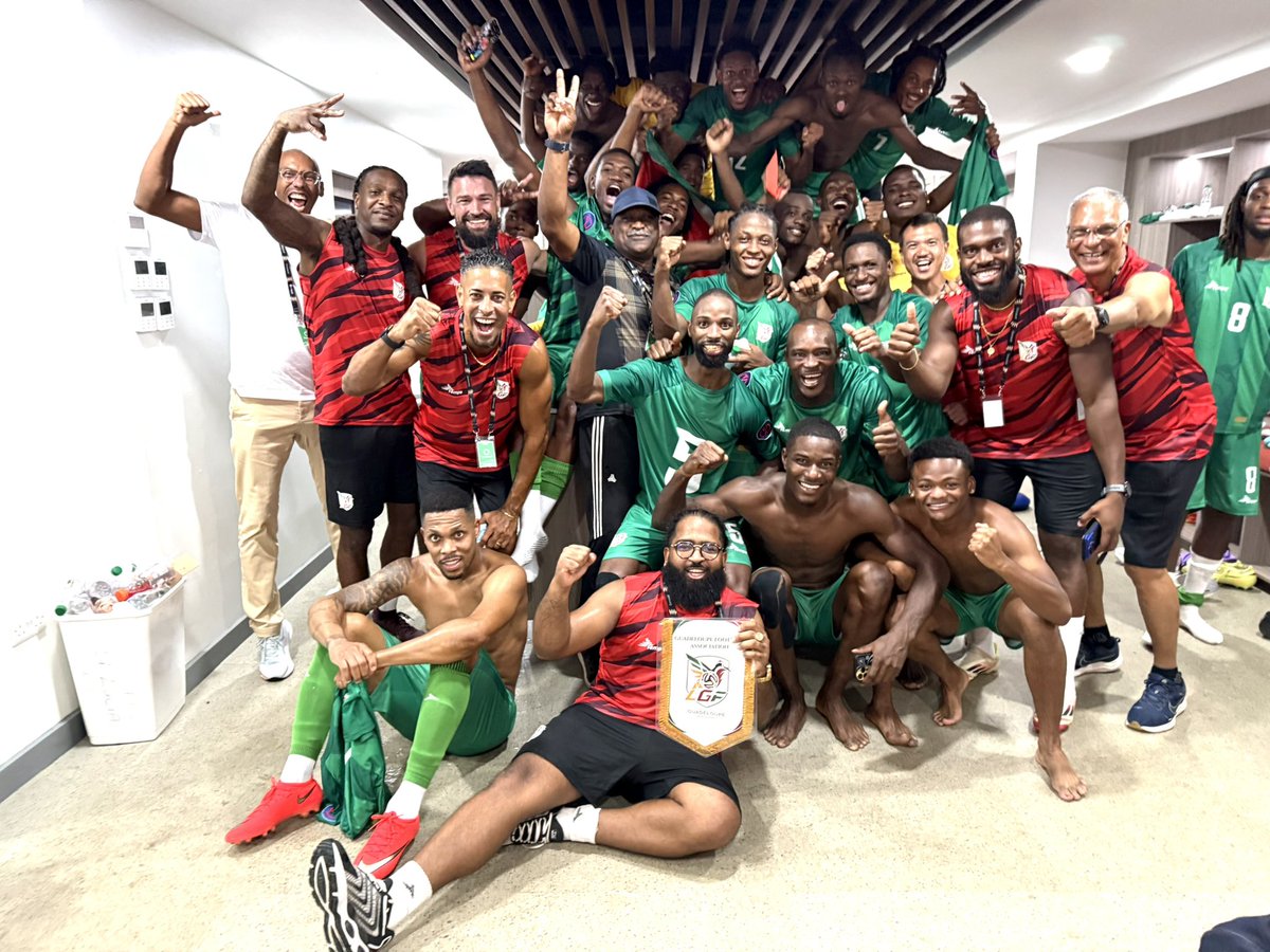 LGF971's tweet photo. #Sélection

Photo de vainqueurs 🤩🤩🤩🤩

BERMUDES 1 - GUADELOUPE 2 💚❤️💛

@CNationsLeague https://t.co/Aq5HA8o526