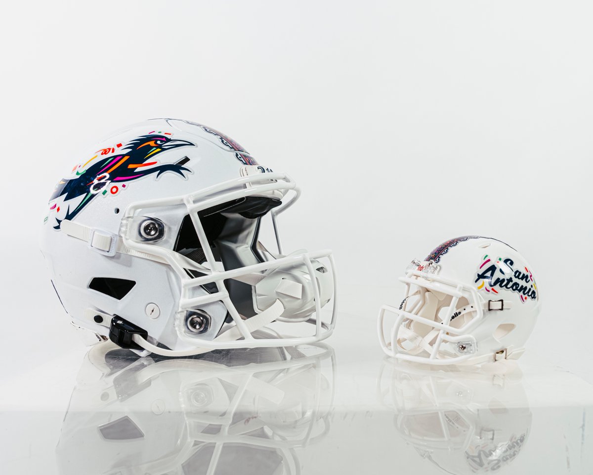 UTSAAthletics's tweet photo. New helmet, but make it mini 🤩

These @Alamodome exclusive Hispanic Heritage mini helmets will be available for purchase tomorrow, September 26!! You can find them at:

- @HEB plaza Fan Fest, opening at 8 AM
- Team shop locations at sections 106, 118 and VIP section, gates opening at 9:30 AM

LIMITED SUPPLY!! Don't miss out on getting your own, secure your tickets now ⤵️

🎟️: https://t.co/BjR8syRtK8

#BirdsUp🤙 | #LetsGo210