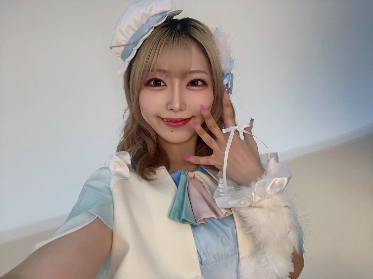 s_hitomi_'s tweet photo. おはようございます☺️✨
2日間よろしくお願いいたします！

#シャニマスソロライブMSP
#櫻木真乃 🌸♡ https://t.co/JxNqLTOMX1