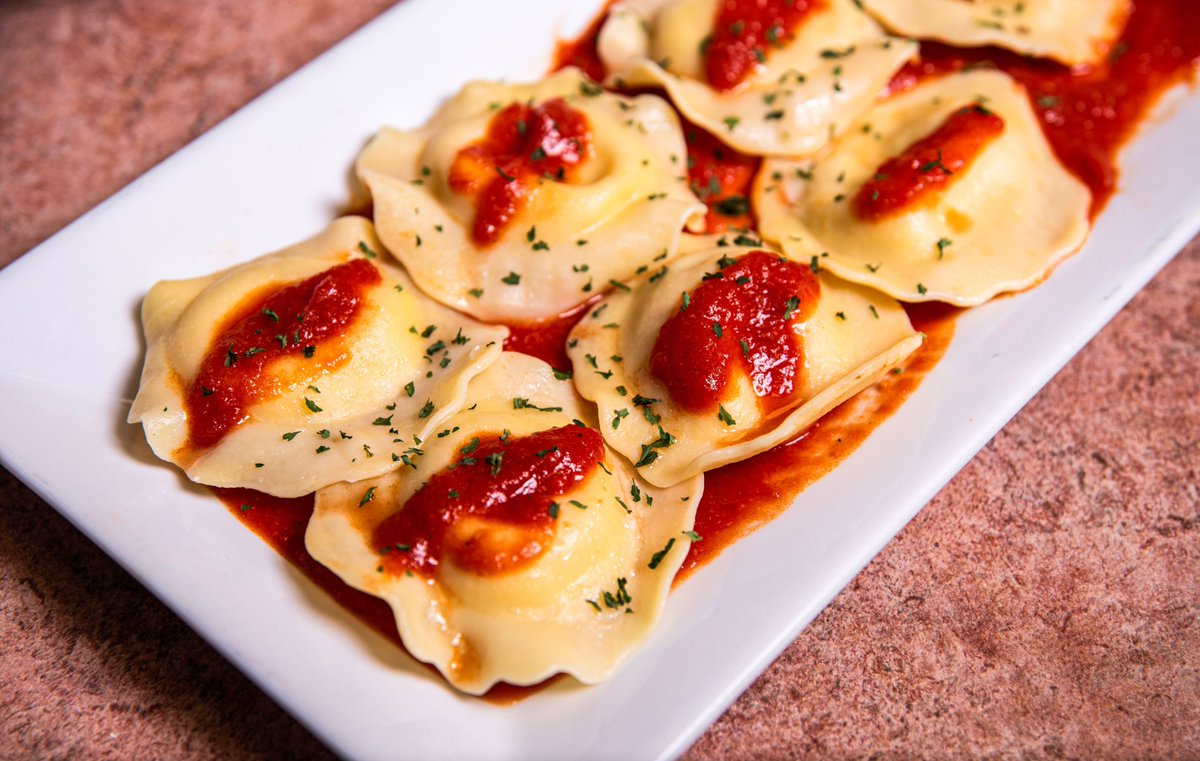 MAMASMEATBALL's tweet photo. Classic Italian comfort, served beautifully. 🇮🇹

📷: Ray Suarez https://t.co/xnLKsUMBBF