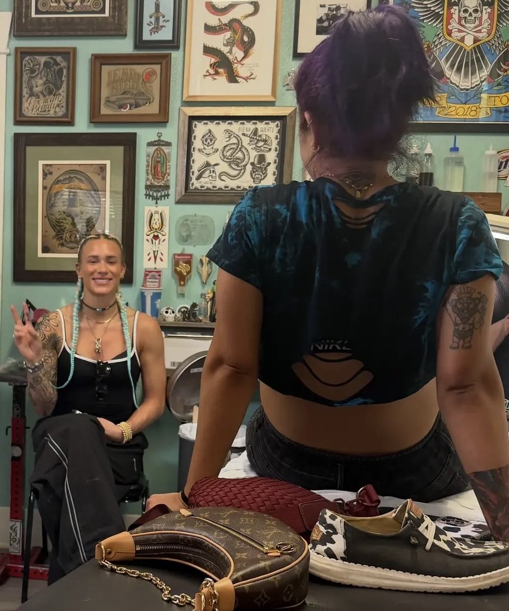 ListenToUrSol's tweet photo. Tattoo partners! https://t.co/l0Sp5pbSmb