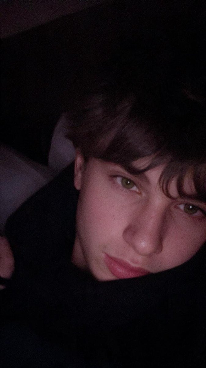 spxcyben's tweet photo. just a horny boy lol https://t.co/PvmfAR6GhZ