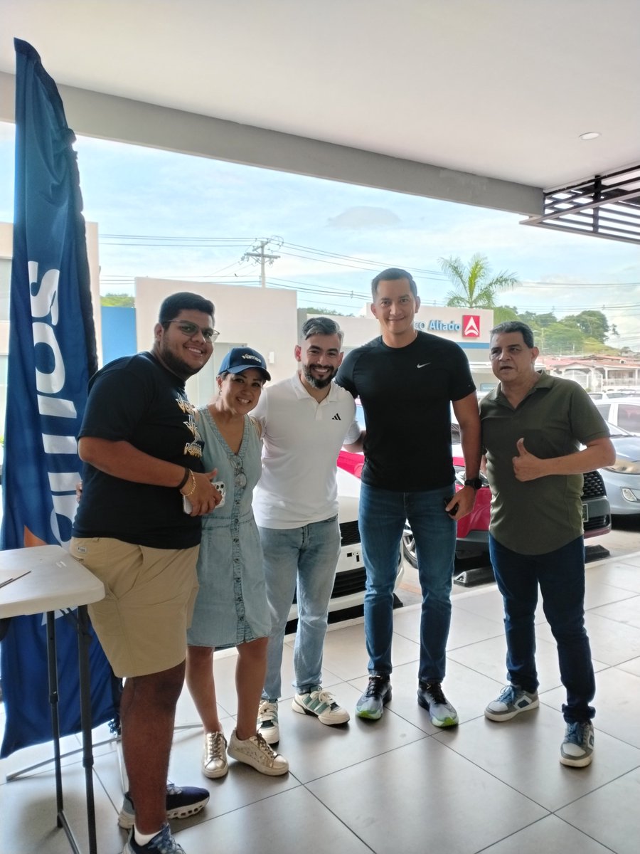Daniel16_507's tweet photo. @LuchoDuke #vamos 💪🏻😎 saludos diputado. https://t.co/9r3Q0UJ2bz