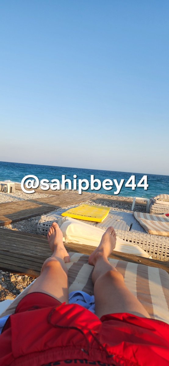sahipbey44's tweet photo. Nerden istersen yalamaya başla amk finansal köleleri 
#finansalköle #finansalköpek #sahip #master #ayakfetişi #ayakkölesi https://t.co/3wPj0tRMRt