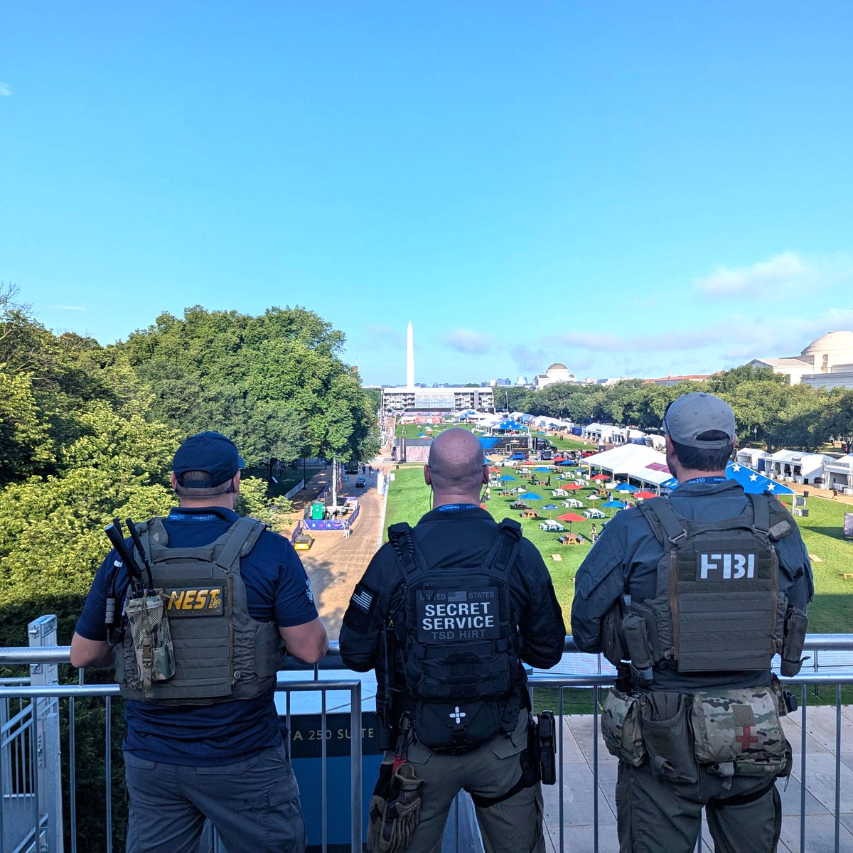 FBIWFO's tweet photo. At the #FBI, partnership is the foundation of public safety.

#FBIWFO coordinates with dozens of federal and local partners every day to protect the nation's capital.

We provide operational support and technical expertise — and the results are historic.

Together with our D.C. Safe and Beautiful Task Force partners, we executed over 1,700 arrests, more than 560 drug seizures, and over 330 firearm recoveries this summer — contributing to a 30% drop in homicides and a 48% decrease in carjackings.

We also worked with our partners to secure major events celebrating America's semiquincentennial. Our agents and analysts shared intelligence to mitigate threats, including a planned attack targeting the UFC Freedom 250, while our bomb techs, crisis negotiators, divers, counter-drone operators, and other National Capital Response Squad members maintained a state of readiness to disrupt threats.

From day‑to‑day operations to historic celebrations, we're building a safer capital together.