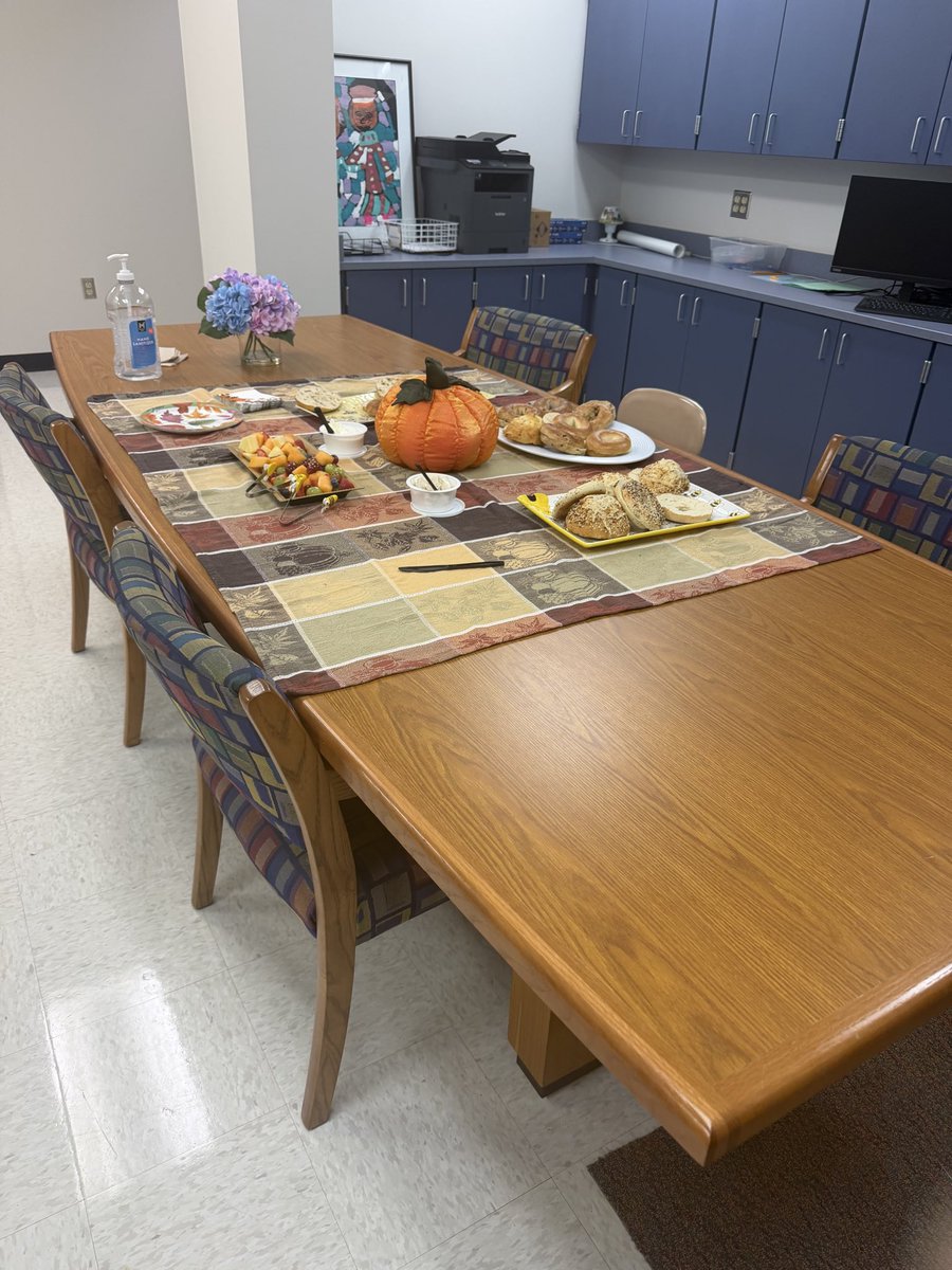 BeverlyLSmith1's tweet photo. Our Instructional Assistants consistently make the #MissionPossible. So thankful for their leadership. #AgentsOfExcellence https://t.co/fHc7jUHTmm