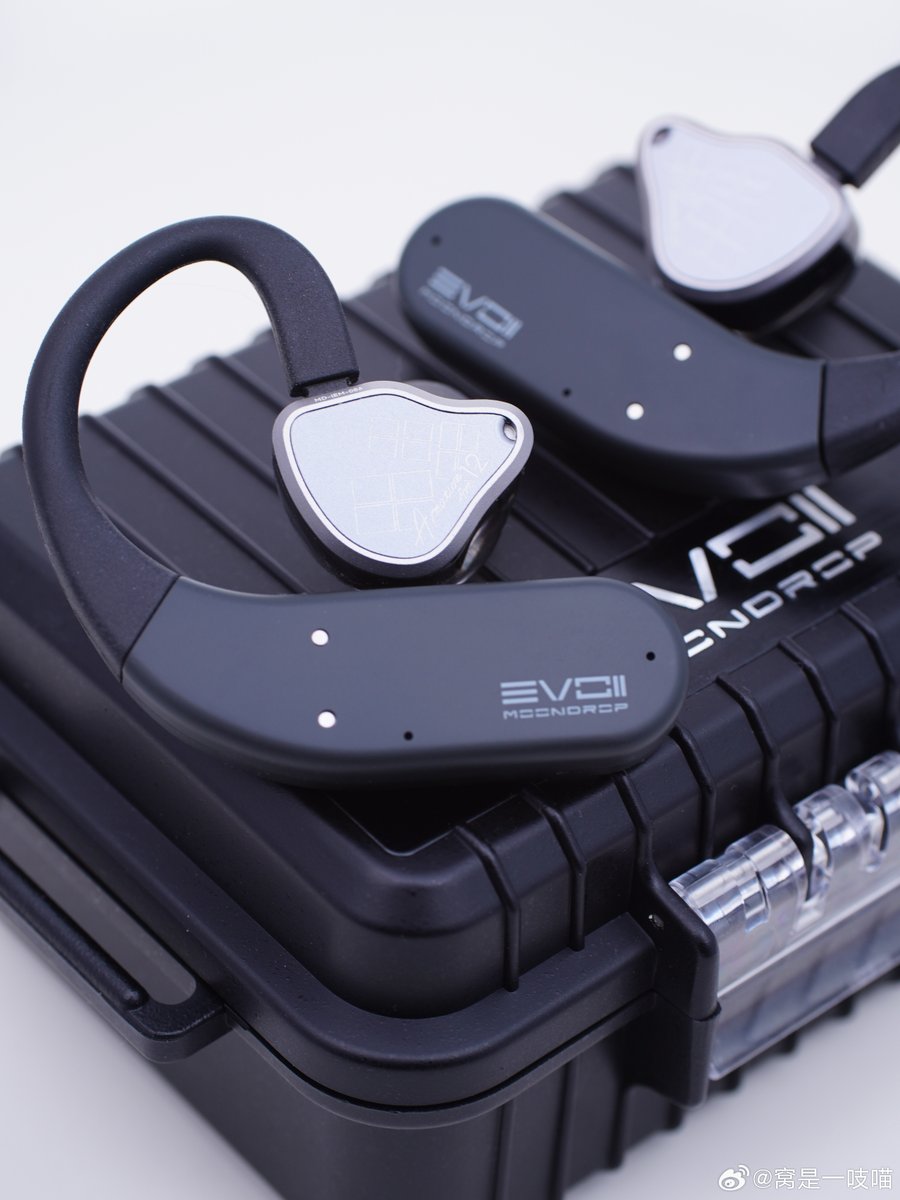 MoondropLab's tweet photo. The newly developed EVO 2 features a custom Bluetooth master control chip, the MOONDROP TWS-01, which boasts strong performance and lower power consumption. It is compatible with a variety of high-quality audio transmission formats, making it an exceptional choice for true wireless ear-hook headphones. 
Thanks for sharing. 😎

#moondropevo2