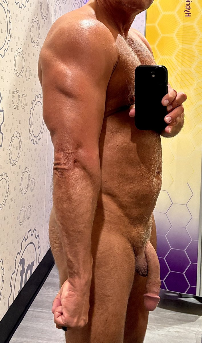 HHHTheGame3's tweet photo. Decent arm day https://t.co/nX7XOkkCyH