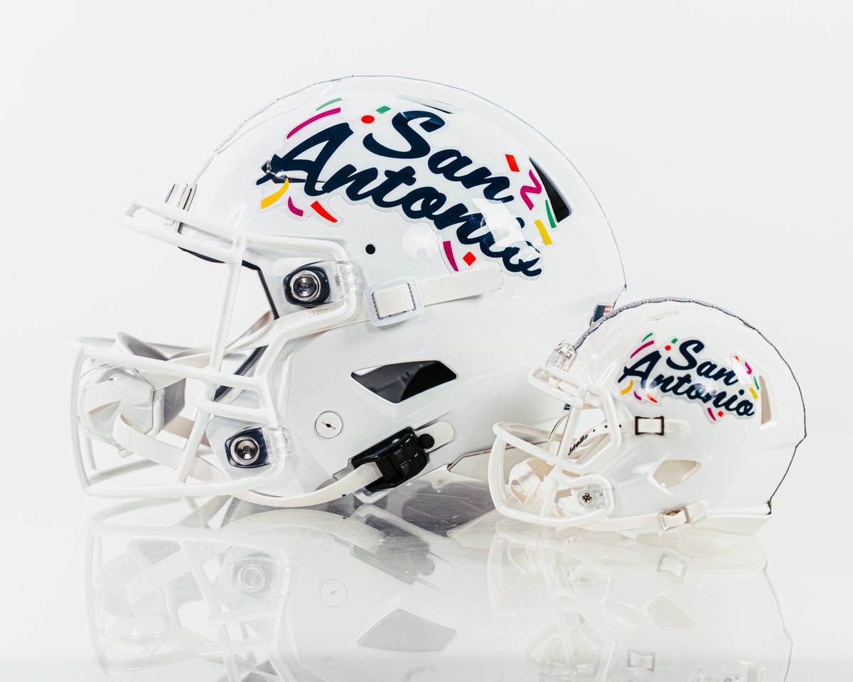 UTSAAthletics's tweet photo. New helmet, but make it mini 🤩

These @Alamodome exclusive Hispanic Heritage mini helmets will be available for purchase tomorrow, September 26!! You can find them at:

- @HEB plaza Fan Fest, opening at 8 AM
- Team shop locations at sections 106, 118 and VIP section, gates opening at 9:30 AM

LIMITED SUPPLY!! Don't miss out on getting your own, secure your tickets now ⤵️

🎟️: https://t.co/BjR8syRtK8

#BirdsUp🤙 | #LetsGo210