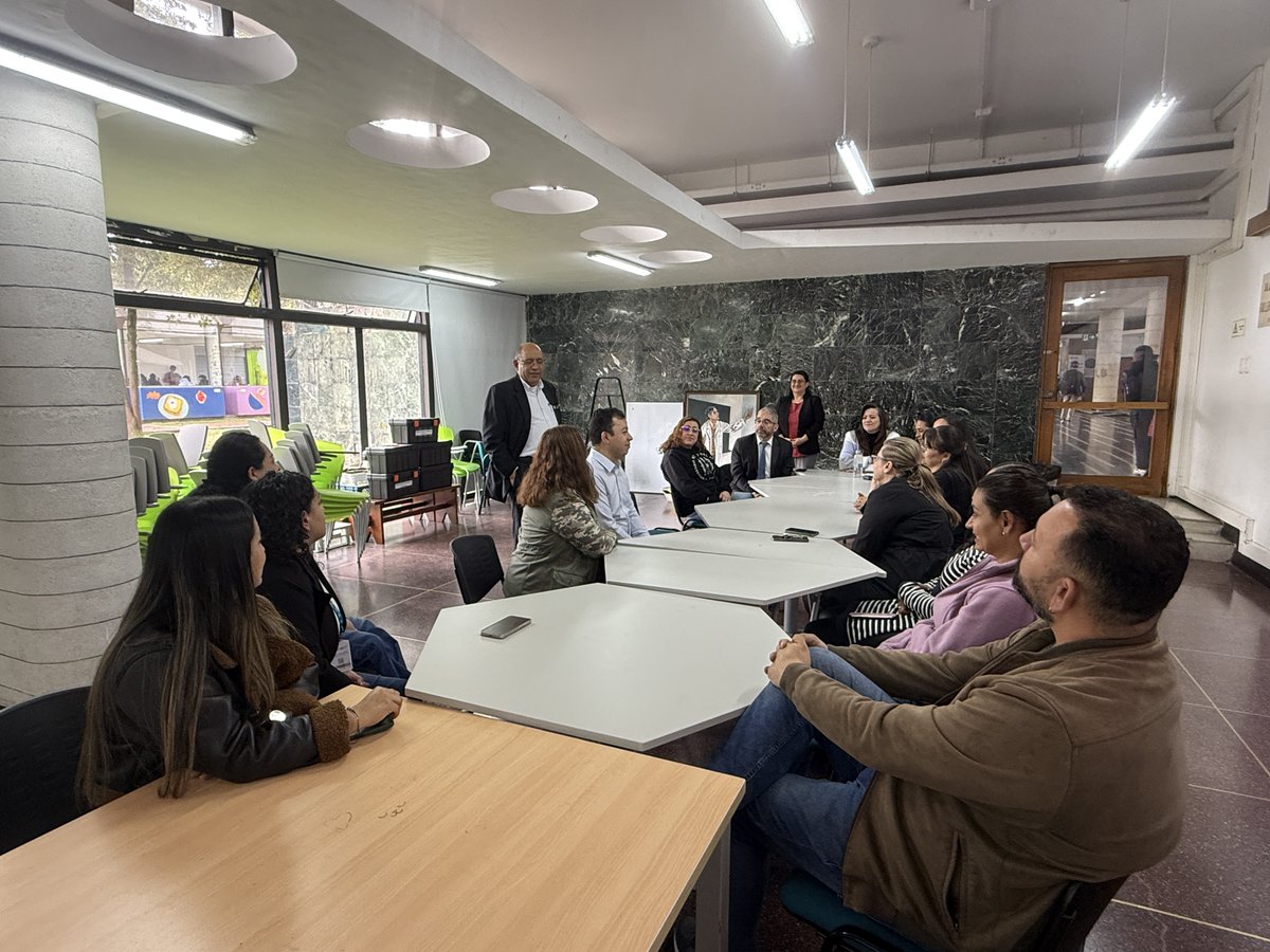 MedicinaUNAL's tweet photo. Esta entrega hace parte del Programa Protege, que capacita a nuestros funcionarios para actuar frente a emergencias que puedan presentarse durante su jornada laboral.
#ProgramaProtege #MedicinaUNAL #EsTiempoDeSumar https://t.co/hceLKRchtI