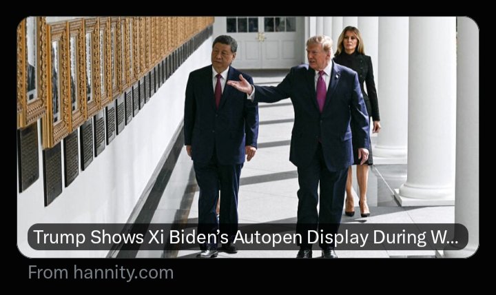 Kayleighbackup8's tweet photo. PEN PALS: Trump Shows Xi Biden’s Autopen Display During White House Tour [WATCH] https://t.co/xsLuQdY88B